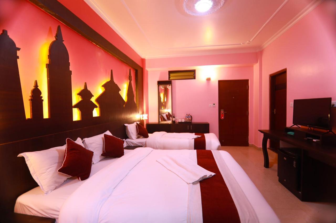 Hotel Task International ポカラ エクステリア 写真