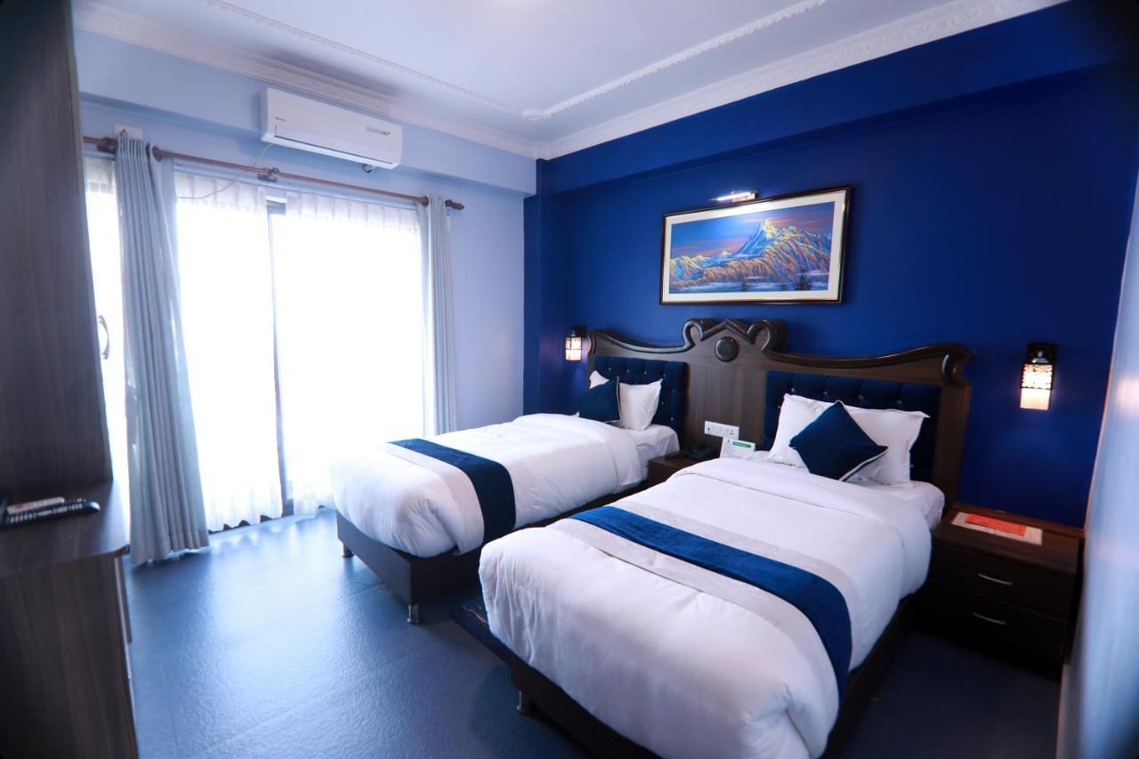 Hotel Task International ポカラ エクステリア 写真
