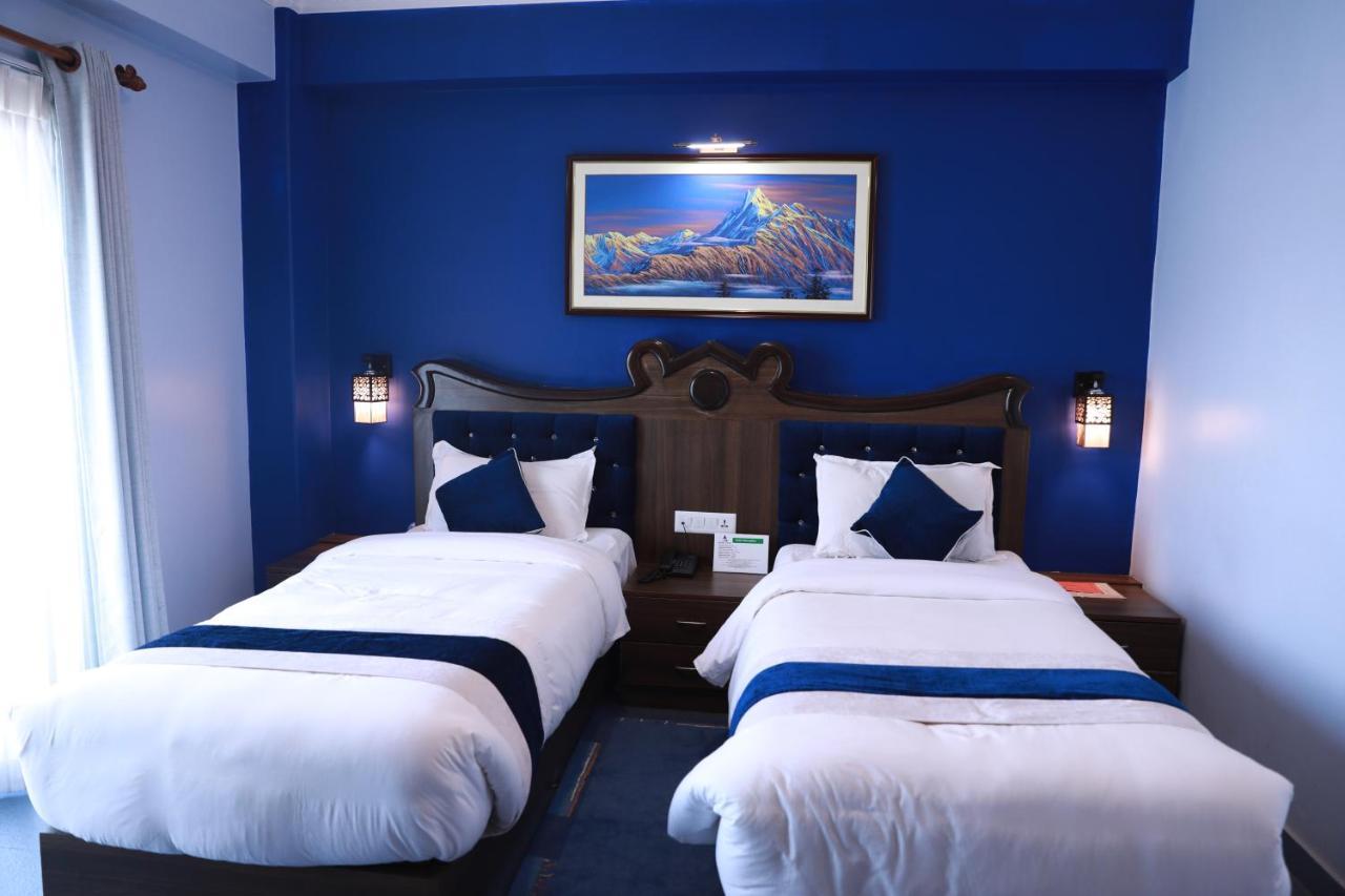Hotel Task International ポカラ エクステリア 写真